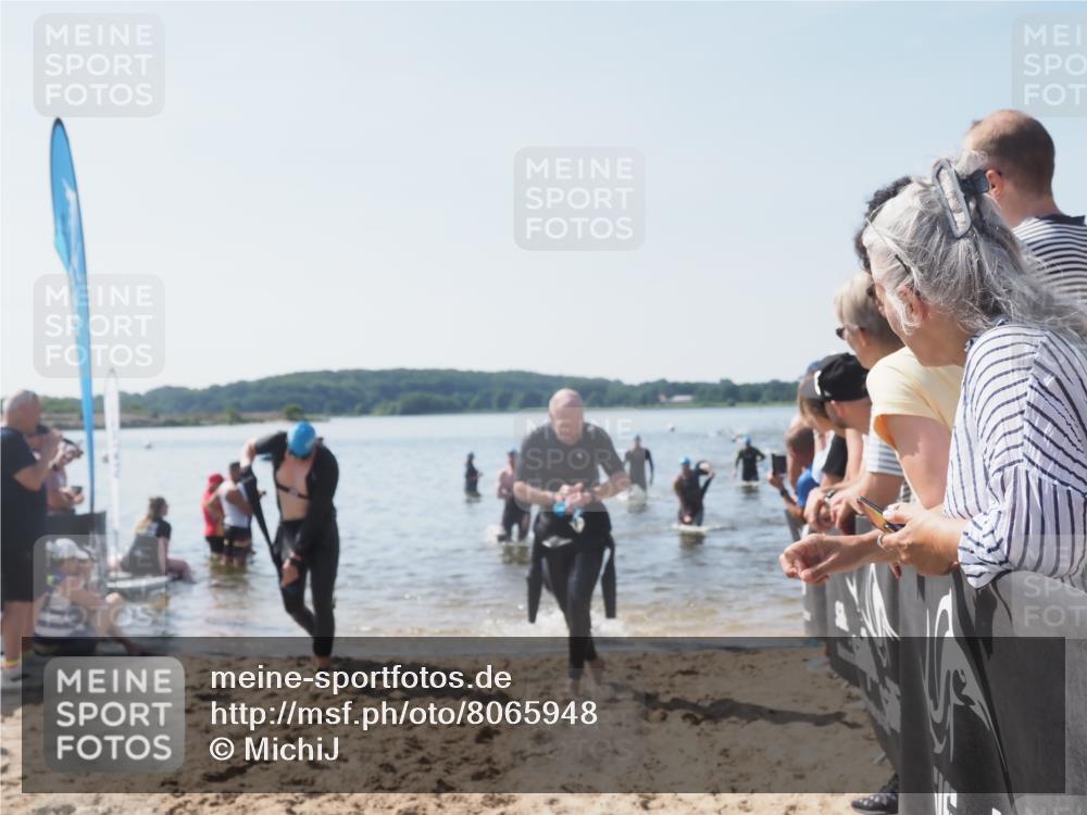 22.06.2025 - Viking Triathlon MichiJ http://msf.ph/oto/8065948 22.06.2025 10:32:31 Schwimmen 53, 80, 147, 170, 173, 208, 278, 461, 492 meine-sportfotos.de