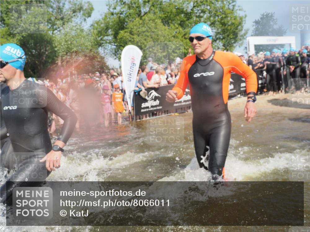 22.06.2025 - Viking Triathlon KatJ http://msf.ph/oto/8066011 22.06.2025 10:06:36 Schwimmen 44, 74, 93, 109, 159, 168, 186, 205, 219, 261, 358, 376, 450, 606, 625 meine-sportfotos.de