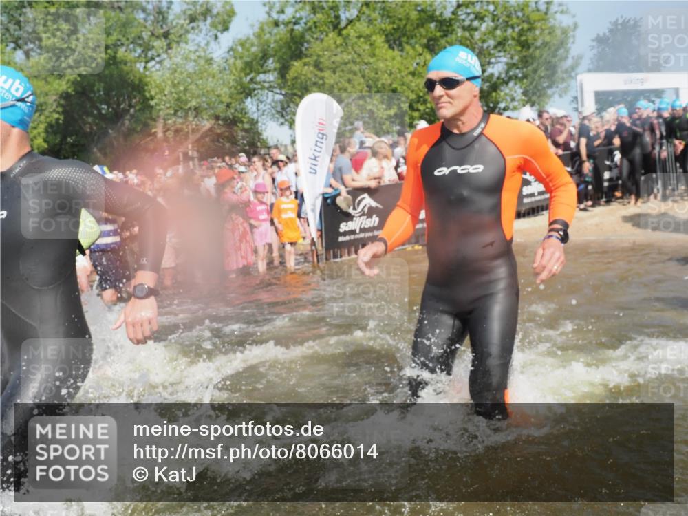 22.06.2025 - Viking Triathlon KatJ http://msf.ph/oto/8066014 22.06.2025 10:06:36 Schwimmen 44, 74, 93, 109, 159, 168, 186, 205, 219, 261, 358, 376, 450, 606, 625 meine-sportfotos.de