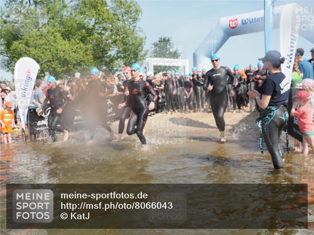 22.06.2025 - Viking Triathlon KatJ http://msf.ph/oto/8066043 22.06.2025 10:06:39 Schwimmen 44, 74, 93, 109, 159, 168, 205, 219, 358, 376, 450, 606, 625 meine-sportfotos.de