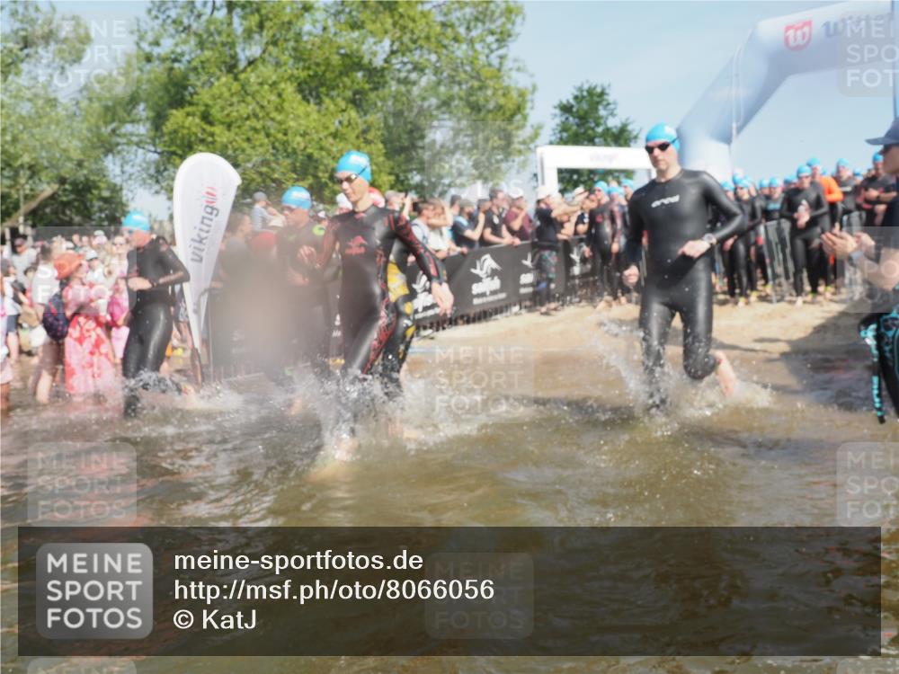 22.06.2025 - Viking Triathlon KatJ http://msf.ph/oto/8066056 22.06.2025 10:06:40 Schwimmen 44, 74, 93, 109, 159, 165, 205, 217, 219, 257, 282, 358, 376, 501, 625 meine-sportfotos.de