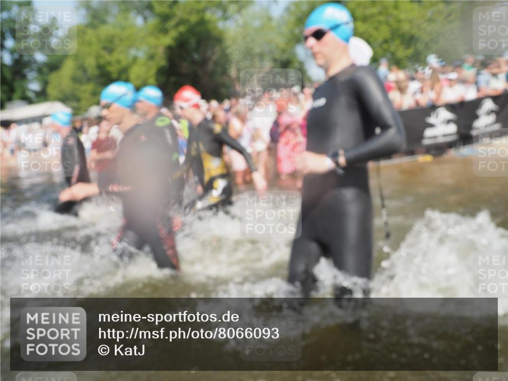 22.06.2025 - Viking Triathlon KatJ http://msf.ph/oto/8066093 22.06.2025 10:06:41 Schwimmen 44, 74, 93, 109, 159, 165, 205, 217, 219, 257, 282, 358, 376, 501, 625 meine-sportfotos.de