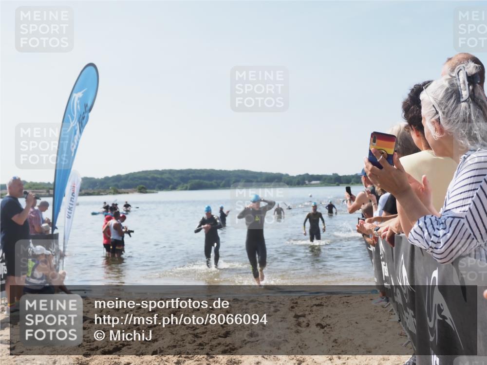 22.06.2025 - Viking Triathlon MichiJ http://msf.ph/oto/8066094 22.06.2025 10:33:06 Schwimmen 91, 113, 287, 387, 399 meine-sportfotos.de