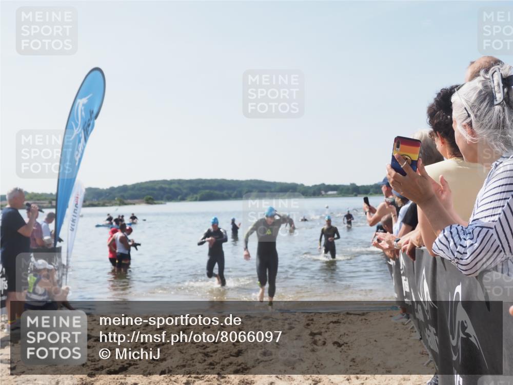 22.06.2025 - Viking Triathlon MichiJ http://msf.ph/oto/8066097 22.06.2025 10:33:06 Schwimmen 91, 113, 287, 387, 399 meine-sportfotos.de