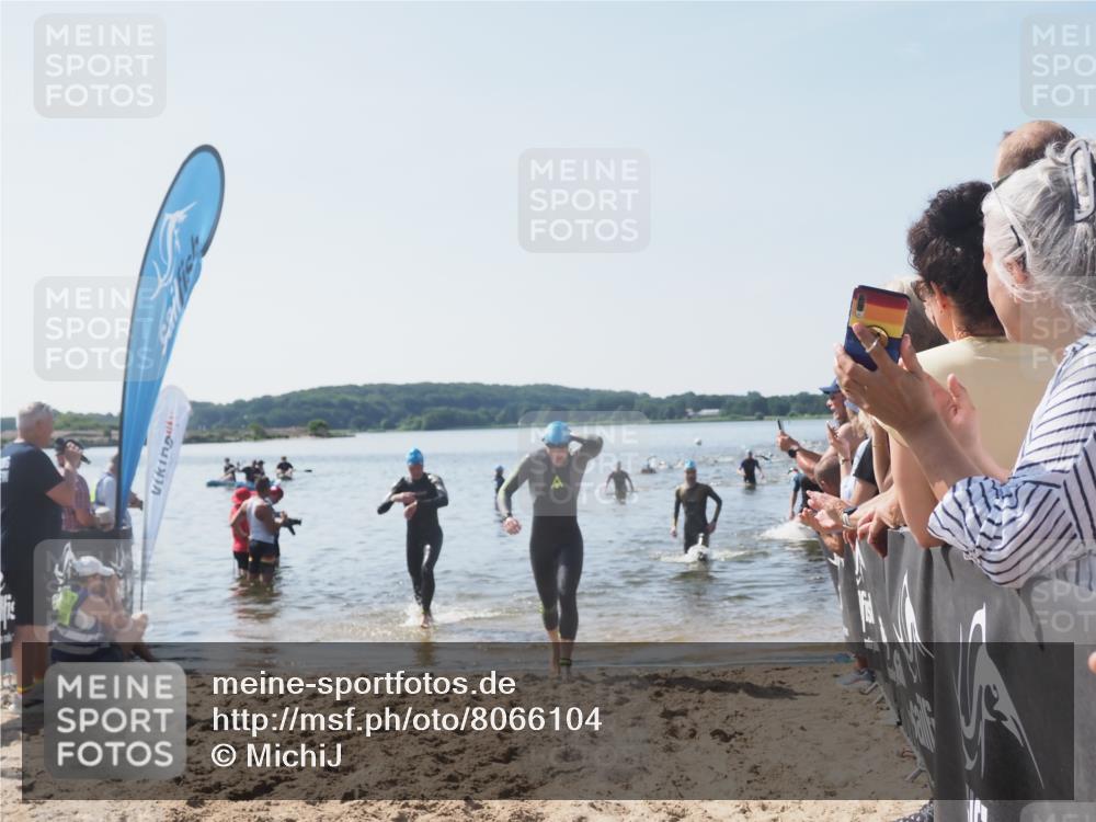 22.06.2025 - Viking Triathlon MichiJ http://msf.ph/oto/8066104 22.06.2025 10:33:07 Schwimmen 91, 113, 287, 387, 399 meine-sportfotos.de
