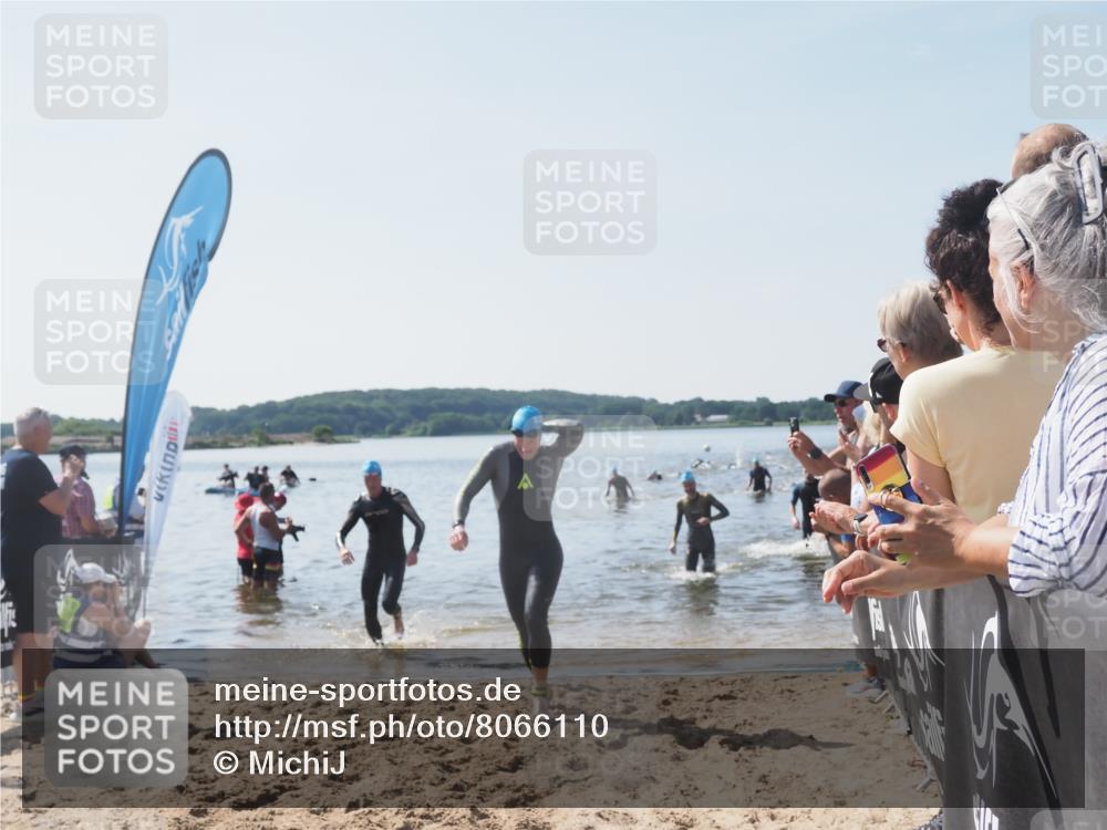 22.06.2025 - Viking Triathlon MichiJ http://msf.ph/oto/8066110 22.06.2025 10:33:07 Schwimmen 91, 113, 287, 387, 399 meine-sportfotos.de