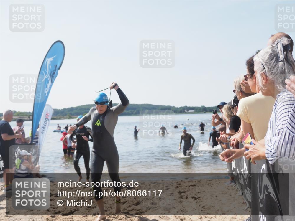 22.06.2025 - Viking Triathlon MichiJ http://msf.ph/oto/8066117 22.06.2025 10:33:08 Schwimmen 91, 113, 287, 387, 399 meine-sportfotos.de