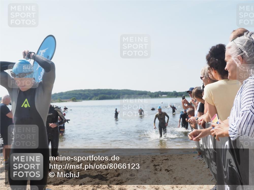22.06.2025 - Viking Triathlon MichiJ http://msf.ph/oto/8066123 22.06.2025 10:33:09 Schwimmen 91, 113, 287, 387, 399 meine-sportfotos.de