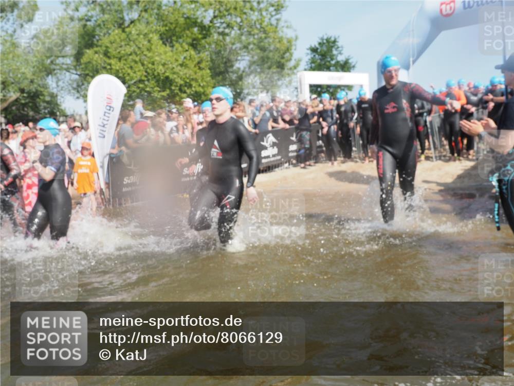 22.06.2025 - Viking Triathlon KatJ http://msf.ph/oto/8066129 22.06.2025 10:06:45 Schwimmen 44, 66, 74, 159, 165, 217, 219, 257, 282, 318, 337, 501, 525, 625 meine-sportfotos.de