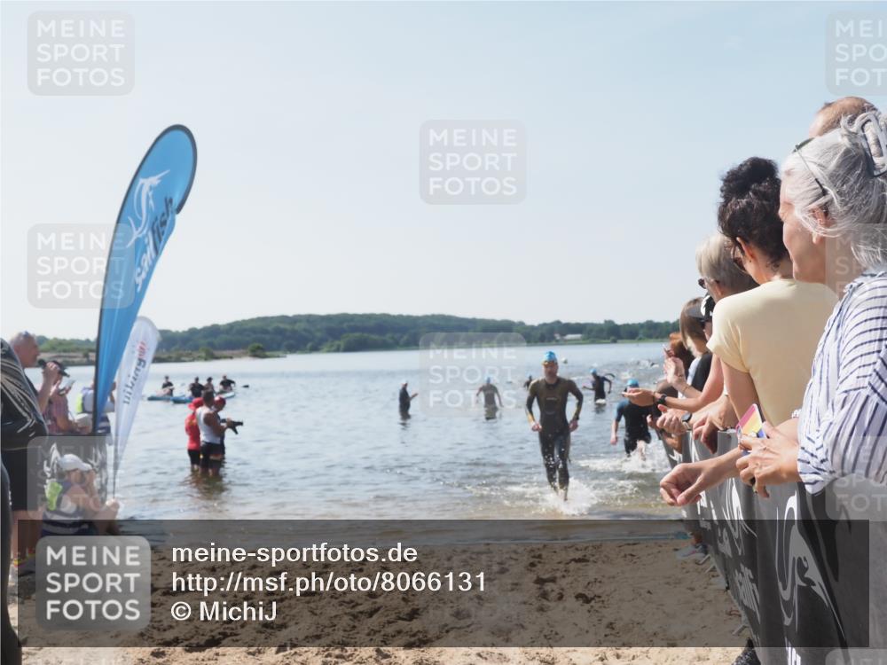 22.06.2025 - Viking Triathlon MichiJ http://msf.ph/oto/8066131 22.06.2025 10:33:10 Schwimmen 28, 91, 113, 387, 399, 608 meine-sportfotos.de