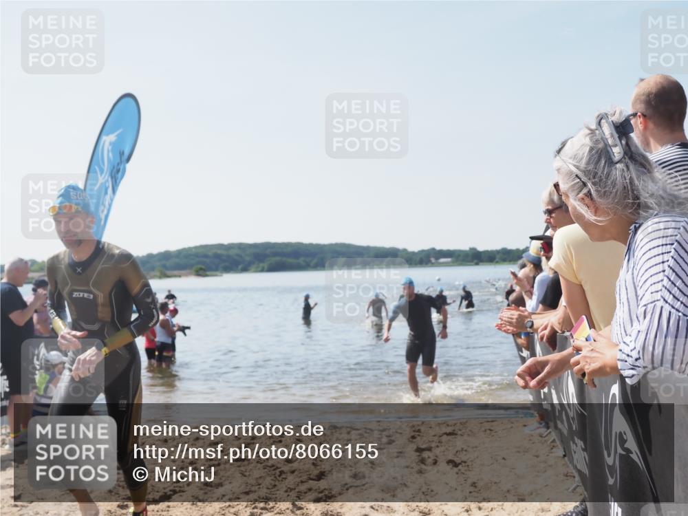 22.06.2025 - Viking Triathlon MichiJ http://msf.ph/oto/8066155 22.06.2025 10:33:14 Schwimmen 28, 91, 300, 387, 399, 608 meine-sportfotos.de