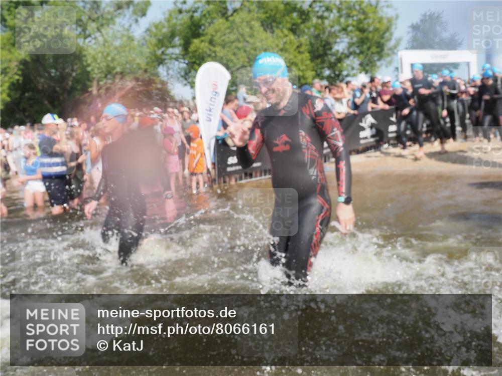 22.06.2025 - Viking Triathlon KatJ http://msf.ph/oto/8066161 22.06.2025 10:06:47 Schwimmen 44, 66, 74, 159, 165, 217, 219, 257, 282, 290, 318, 337, 501, 525, 625 meine-sportfotos.de
