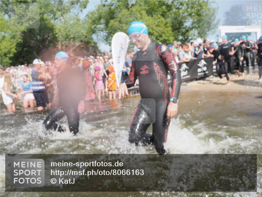 22.06.2025 - Viking Triathlon KatJ http://msf.ph/oto/8066163 22.06.2025 10:06:47 Schwimmen 44, 66, 74, 159, 165, 217, 219, 257, 282, 290, 318, 337, 501, 525, 625 meine-sportfotos.de
