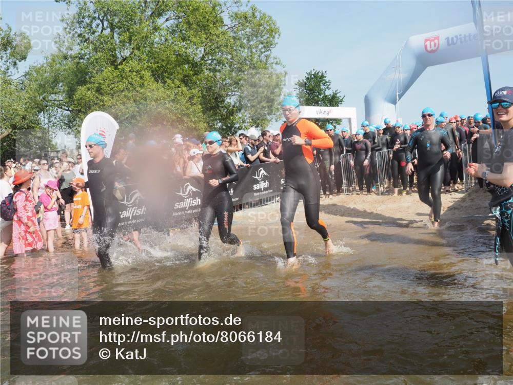 22.06.2025 - Viking Triathlon KatJ http://msf.ph/oto/8066184 22.06.2025 10:06:49 Schwimmen 66, 74, 159, 165, 217, 219, 257, 282, 290, 318, 337, 501, 525, 533 meine-sportfotos.de