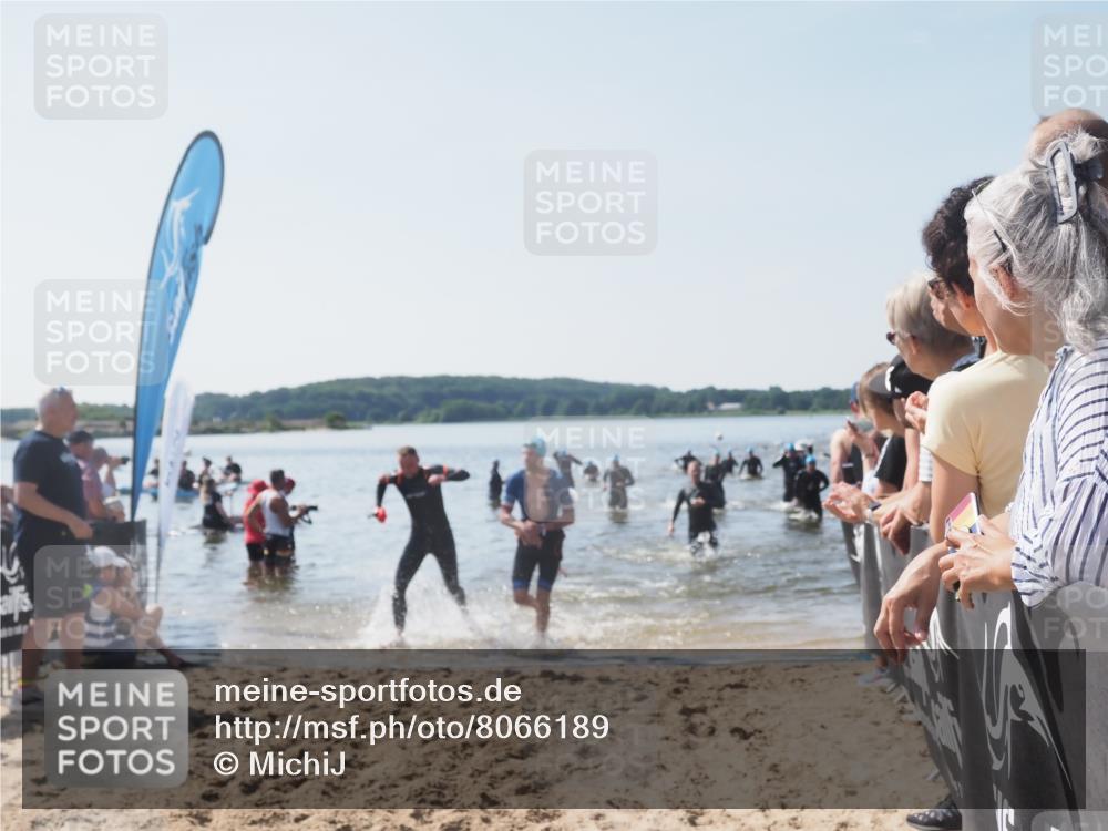 22.06.2025 - Viking Triathlon MichiJ http://msf.ph/oto/8066189 22.06.2025 10:33:27 Schwimmen 28, 38, 300, 382, 522, 524, 608 meine-sportfotos.de