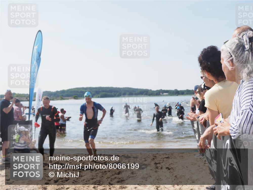22.06.2025 - Viking Triathlon MichiJ http://msf.ph/oto/8066199 22.06.2025 10:33:29 Schwimmen 28, 38, 255, 300, 304, 348, 382, 457, 522, 524, 608 meine-sportfotos.de
