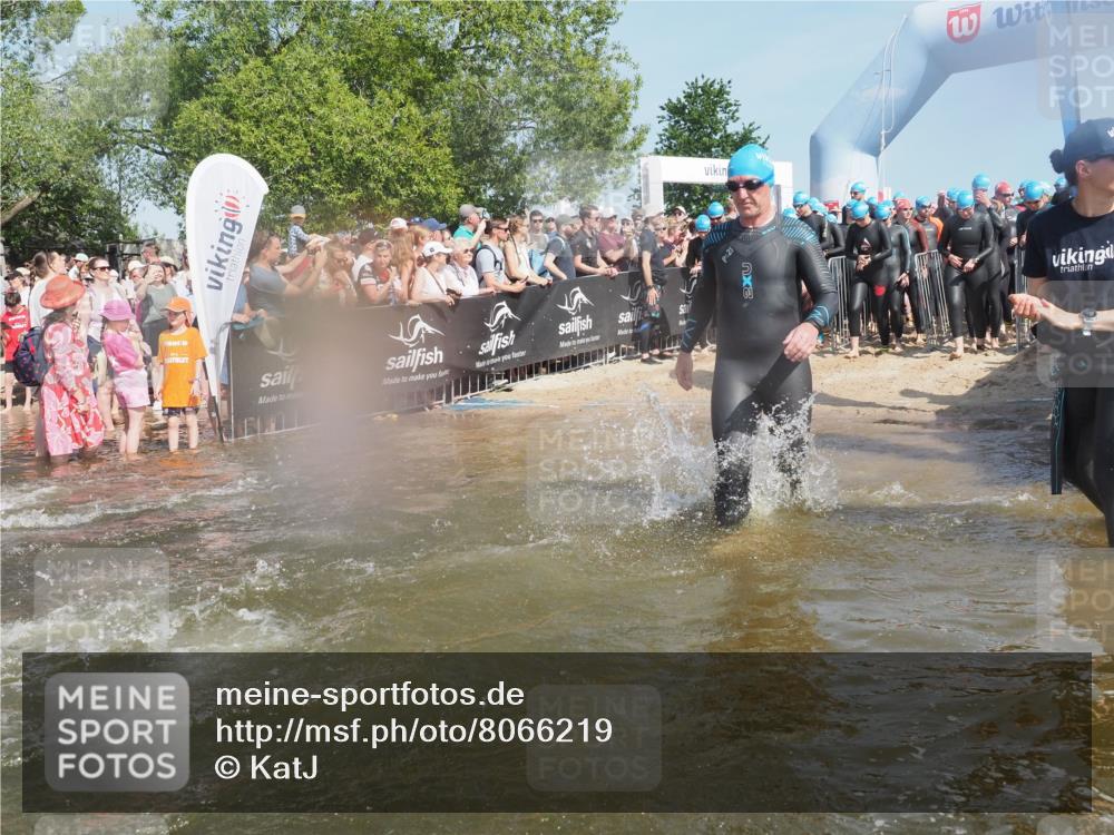 22.06.2025 - Viking Triathlon KatJ http://msf.ph/oto/8066219 22.06.2025 10:06:51 Schwimmen 66, 165, 183, 217, 257, 282, 290, 318, 321, 337, 468, 479, 501, 525, 533 meine-sportfotos.de