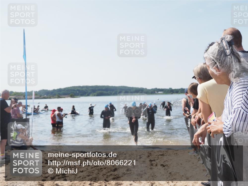 22.06.2025 - Viking Triathlon MichiJ http://msf.ph/oto/8066221 22.06.2025 10:33:36 Schwimmen 5, 38, 149, 255, 304, 348, 382, 457, 522, 524 meine-sportfotos.de