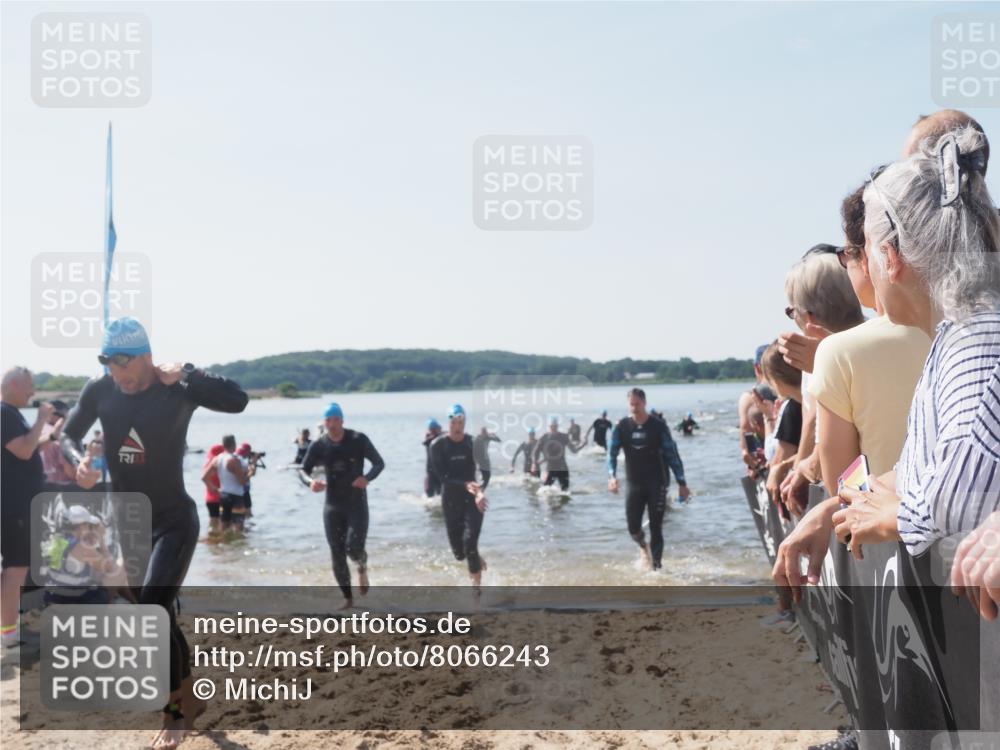 22.06.2025 - Viking Triathlon MichiJ http://msf.ph/oto/8066243 22.06.2025 10:33:39 Schwimmen 5, 38, 149, 255, 304, 348, 382, 457, 522, 524 meine-sportfotos.de