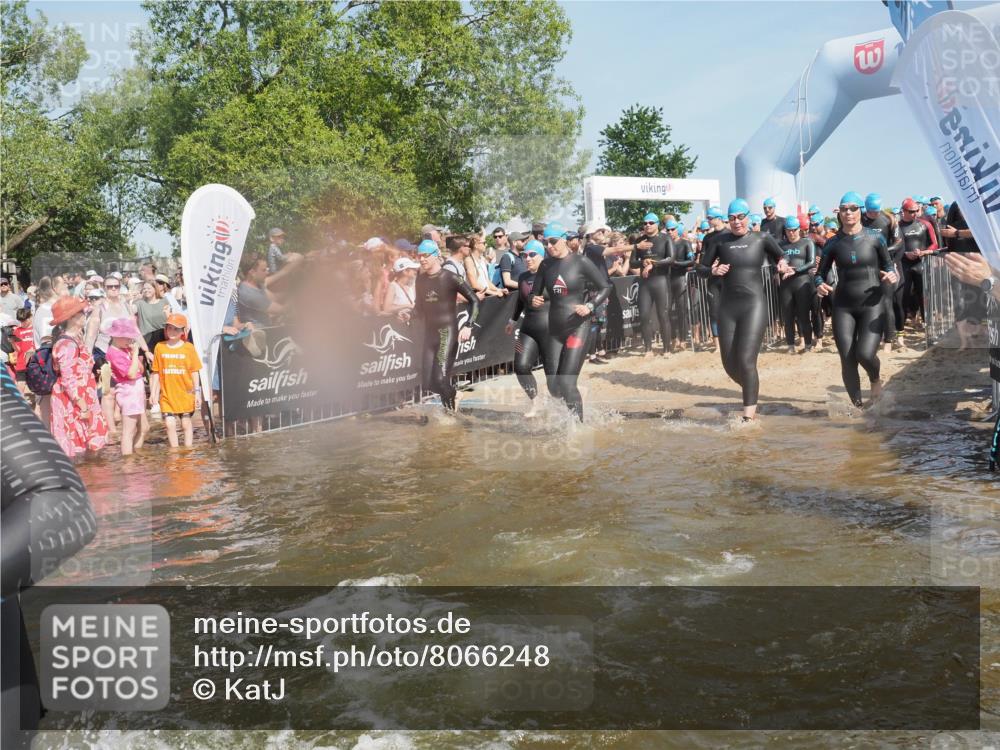 22.06.2025 - Viking Triathlon KatJ http://msf.ph/oto/8066248 22.06.2025 10:06:54 Schwimmen 66, 165, 183, 217, 244, 257, 282, 290, 318, 321, 337, 467, 468, 479, 494, 498, 501, 525, 533 meine-sportfotos.de
