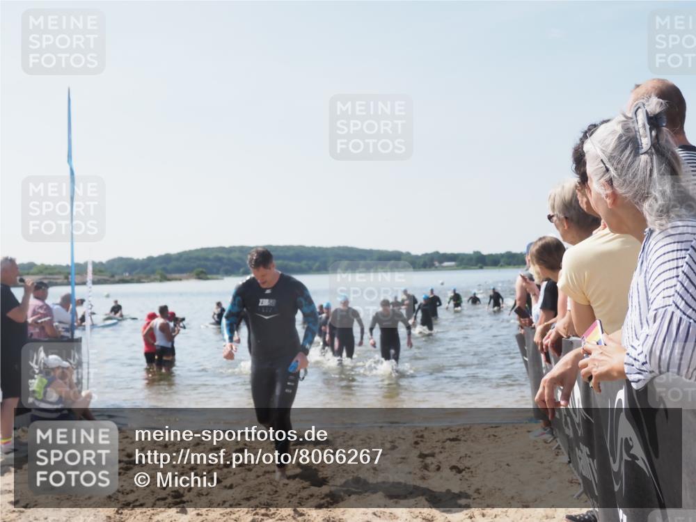 22.06.2025 - Viking Triathlon MichiJ http://msf.ph/oto/8066267 22.06.2025 10:33:43 Schwimmen 5, 50, 149, 229, 242, 255, 304, 348, 349, 438, 457, 522 meine-sportfotos.de