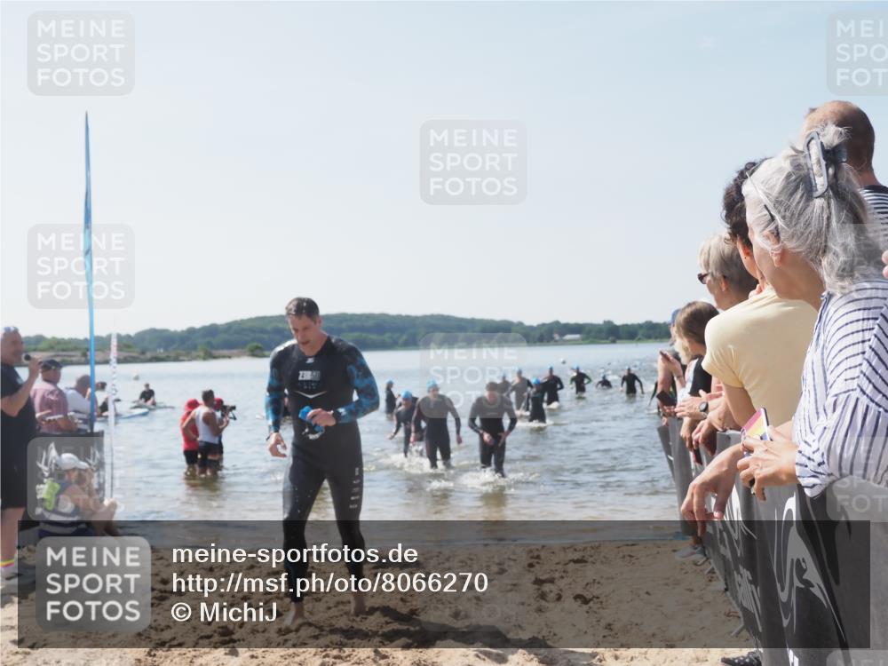 22.06.2025 - Viking Triathlon MichiJ http://msf.ph/oto/8066270 22.06.2025 10:33:43 Schwimmen 5, 50, 149, 229, 242, 255, 304, 348, 349, 438, 457, 522 meine-sportfotos.de