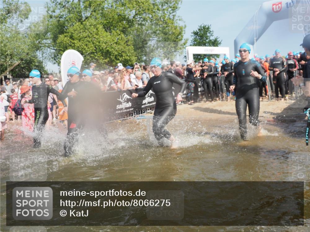 22.06.2025 - Viking Triathlon KatJ http://msf.ph/oto/8066275 22.06.2025 10:06:55 Schwimmen 66, 183, 244, 290, 318, 321, 337, 369, 467, 468, 479, 494, 498, 525, 533 meine-sportfotos.de