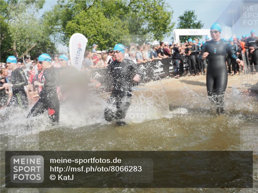 22.06.2025 - Viking Triathlon KatJ http://msf.ph/oto/8066283 22.06.2025 10:06:55 Schwimmen 66, 183, 244, 290, 318, 321, 337, 369, 467, 468, 479, 494, 498, 525, 533 meine-sportfotos.de