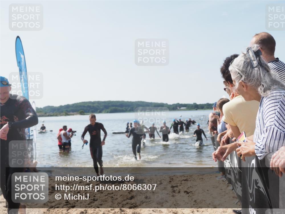 22.06.2025 - Viking Triathlon MichiJ http://msf.ph/oto/8066307 22.06.2025 10:33:52 Schwimmen 5, 50, 75, 149, 184, 229, 242, 349, 438, 478, 540 meine-sportfotos.de