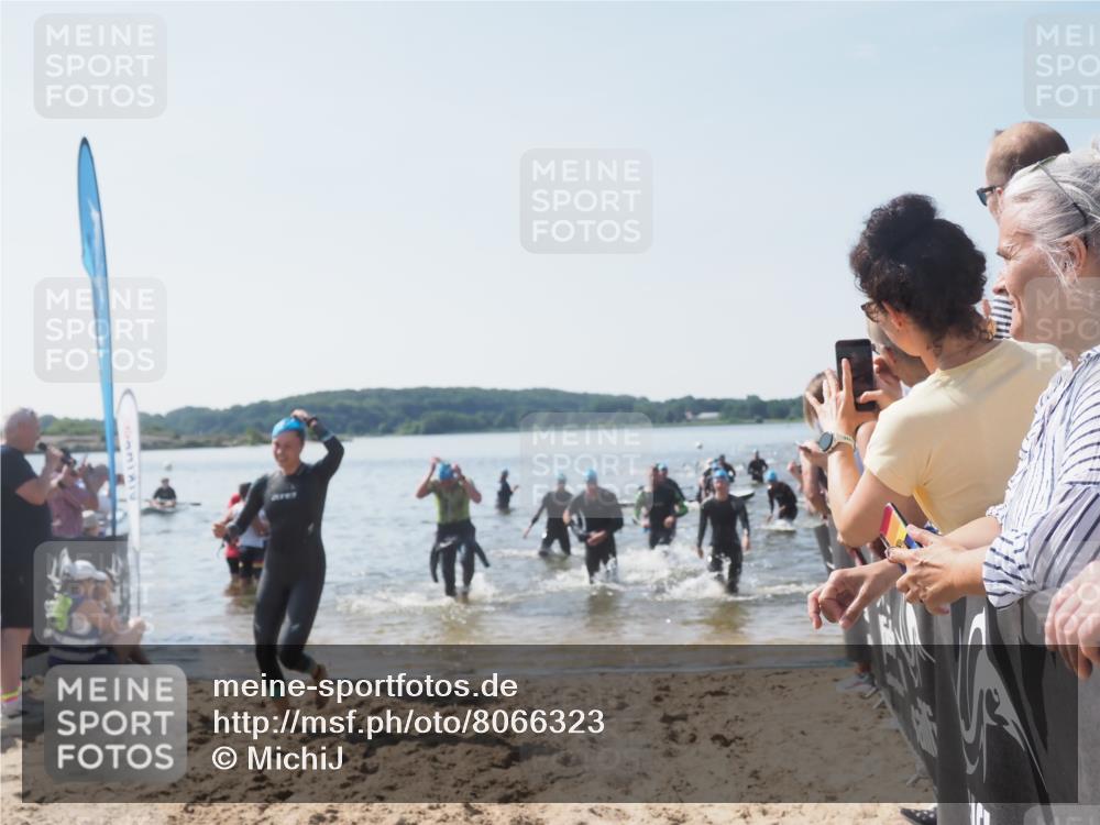 22.06.2025 - Viking Triathlon MichiJ http://msf.ph/oto/8066323 22.06.2025 10:33:55 Schwimmen 5, 50, 75, 149, 184, 229, 242, 349, 429, 438, 478, 532, 540 meine-sportfotos.de