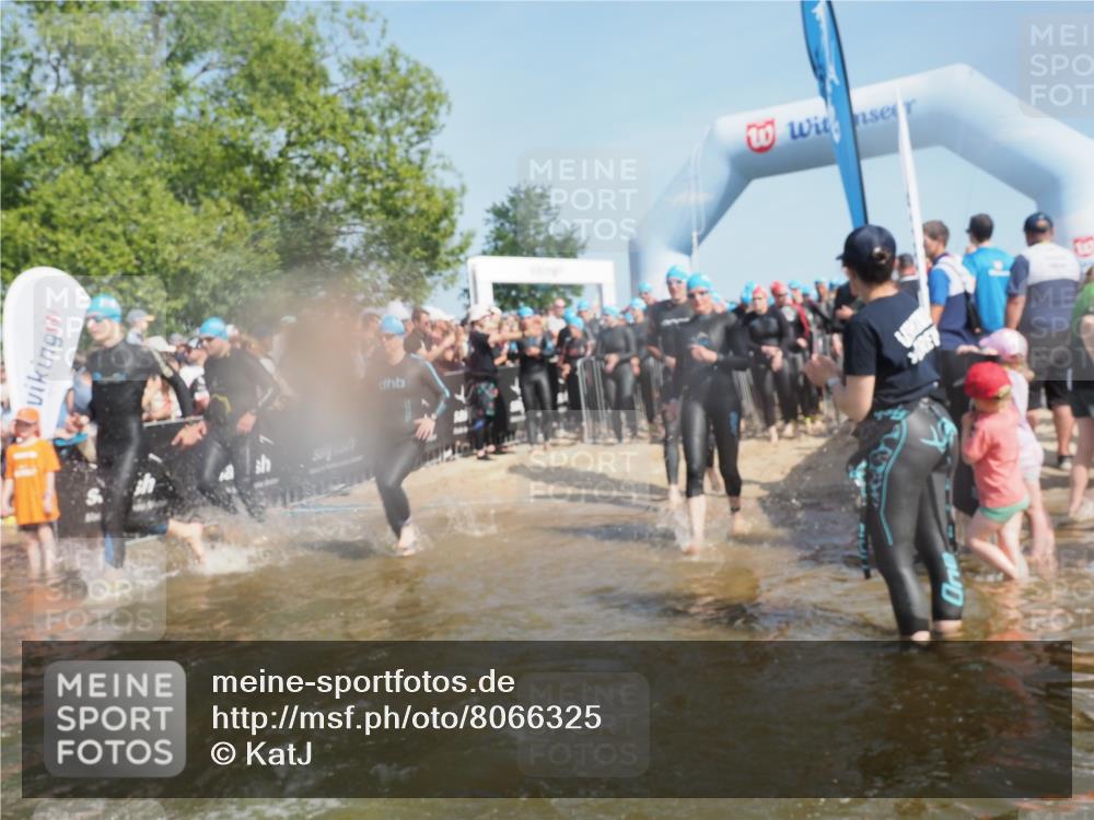 22.06.2025 - Viking Triathlon KatJ http://msf.ph/oto/8066325 22.06.2025 10:06:58 Schwimmen 66, 183, 244, 290, 318, 321, 337, 369, 467, 468, 479, 494, 498, 525, 533 meine-sportfotos.de