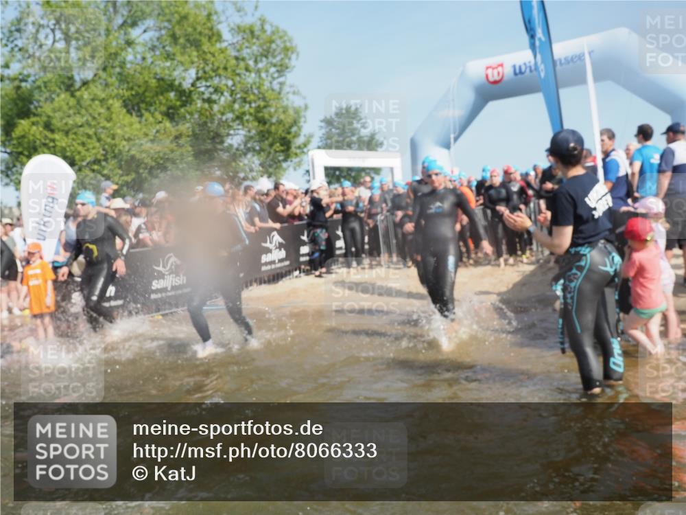 22.06.2025 - Viking Triathlon KatJ http://msf.ph/oto/8066333 22.06.2025 10:06:59 Schwimmen 66, 183, 244, 290, 318, 321, 328, 337, 369, 467, 468, 479, 494, 498, 525, 533, 631, 649 meine-sportfotos.de