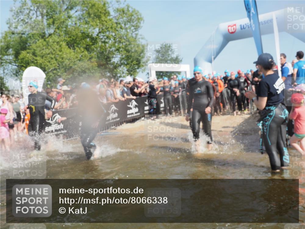 22.06.2025 - Viking Triathlon KatJ http://msf.ph/oto/8066338 22.06.2025 10:06:59 Schwimmen 66, 183, 244, 290, 318, 321, 328, 337, 369, 467, 468, 479, 494, 498, 525, 533, 631, 649 meine-sportfotos.de