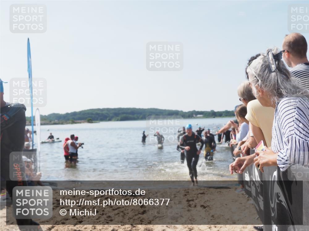 22.06.2025 - Viking Triathlon MichiJ http://msf.ph/oto/8066377 22.06.2025 10:34:04 Schwimmen 46, 70, 75, 184, 297, 349, 429, 478, 532, 540, 618, 635 meine-sportfotos.de