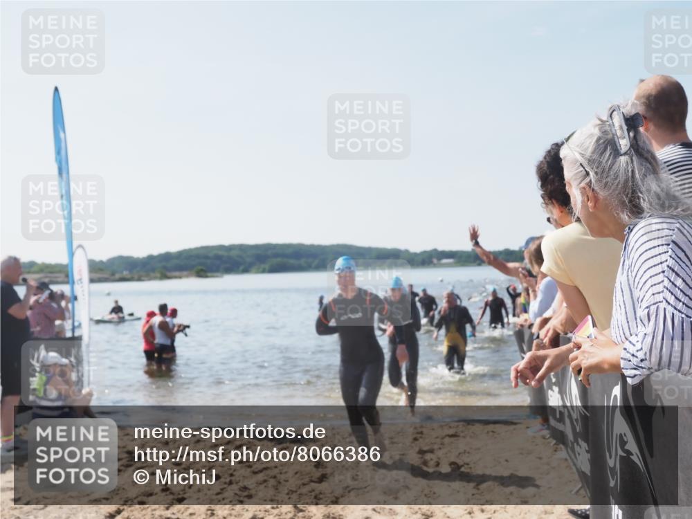 22.06.2025 - Viking Triathlon MichiJ http://msf.ph/oto/8066386 22.06.2025 10:34:05 Schwimmen 46, 70, 75, 184, 297, 429, 478, 532, 540, 618, 635 meine-sportfotos.de