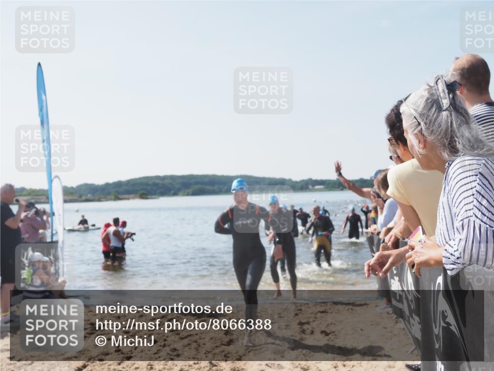 22.06.2025 - Viking Triathlon MichiJ http://msf.ph/oto/8066388 22.06.2025 10:34:05 Schwimmen 46, 70, 75, 184, 297, 429, 478, 532, 540, 618, 635 meine-sportfotos.de