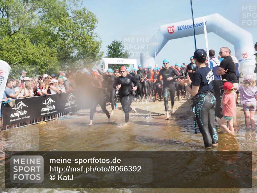 22.06.2025 - Viking Triathlon KatJ http://msf.ph/oto/8066392 22.06.2025 10:07:03 Schwimmen 64, 183, 244, 321, 328, 369, 431, 467, 468, 479, 494, 498, 533, 631, 649 meine-sportfotos.de