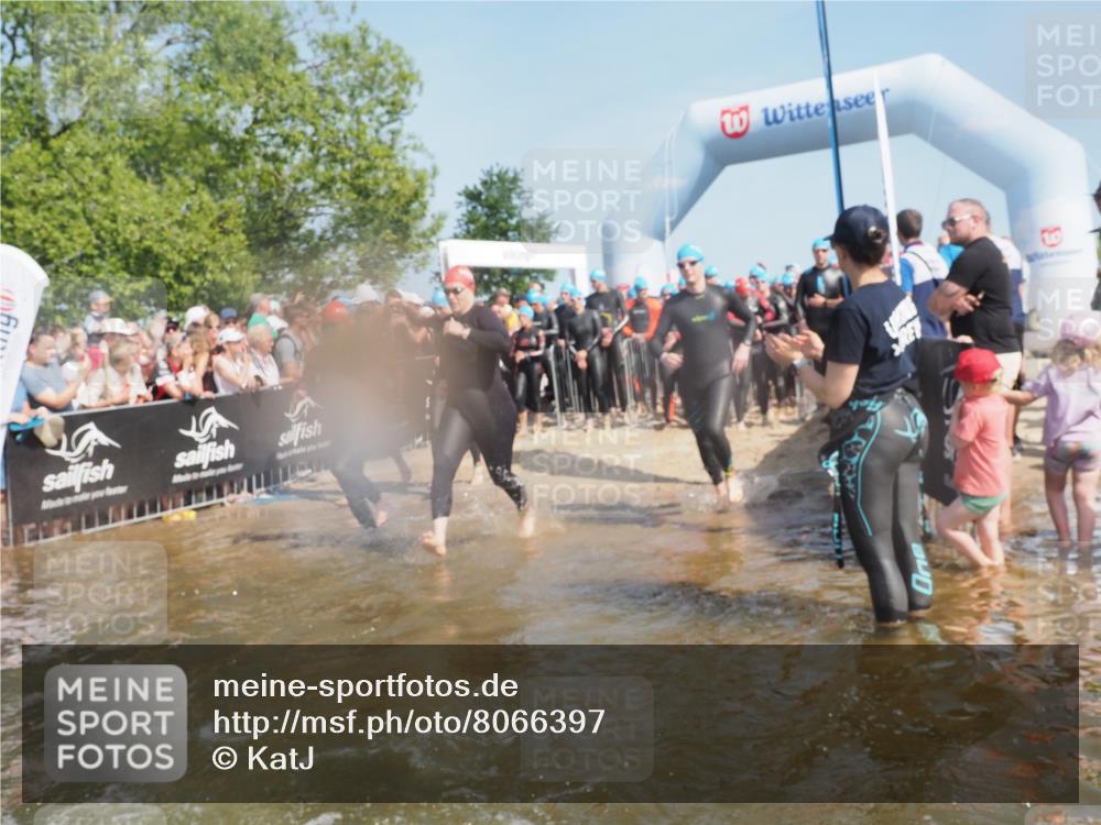 22.06.2025 - Viking Triathlon KatJ http://msf.ph/oto/8066397 22.06.2025 10:07:03 Schwimmen 64, 183, 244, 321, 328, 369, 431, 467, 468, 479, 494, 498, 533, 631, 649 meine-sportfotos.de