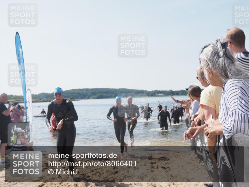 22.06.2025 - Viking Triathlon MichiJ http://msf.ph/oto/8066401 22.06.2025 10:34:07 Schwimmen 46, 70, 75, 184, 297, 429, 478, 532, 540, 618, 635 meine-sportfotos.de
