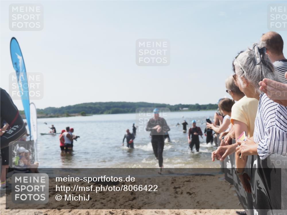22.06.2025 - Viking Triathlon MichiJ http://msf.ph/oto/8066422 22.06.2025 10:34:11 Schwimmen 46, 70, 294, 297, 429, 478, 527, 532, 618, 635 meine-sportfotos.de