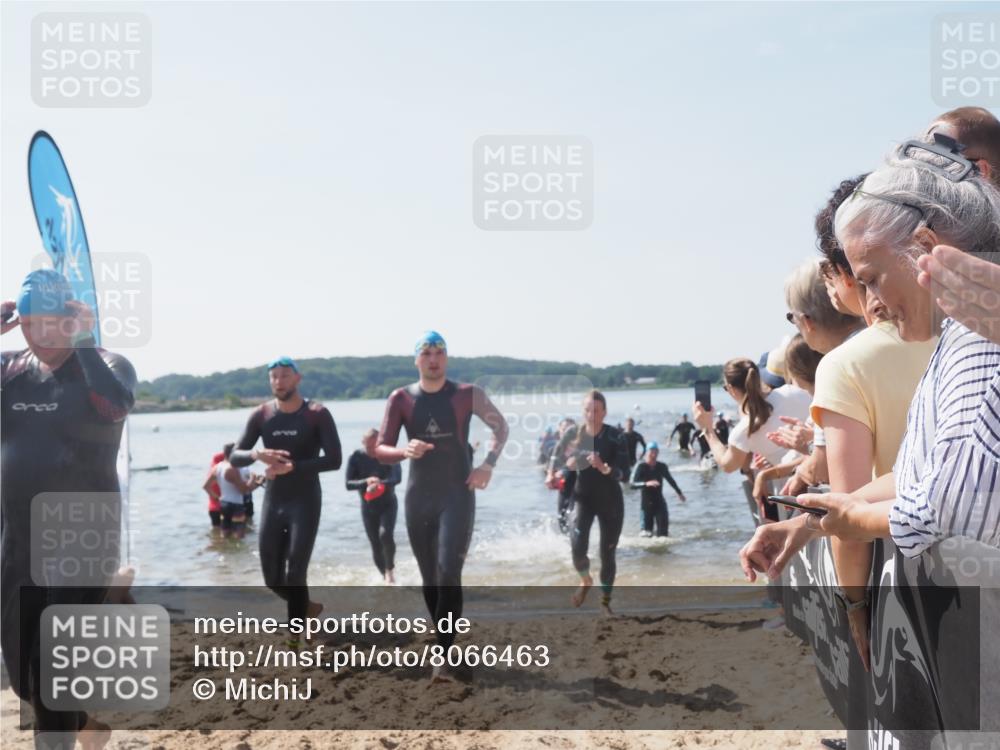 22.06.2025 - Viking Triathlon MichiJ http://msf.ph/oto/8066463 22.06.2025 10:34:16 Schwimmen 46, 70, 294, 297, 429, 486, 520, 527, 618, 635 meine-sportfotos.de