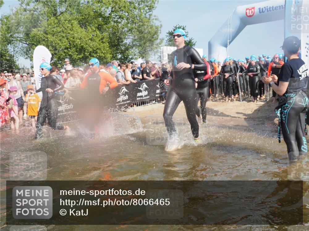 22.06.2025 - Viking Triathlon KatJ http://msf.ph/oto/8066465 22.06.2025 10:07:09 Schwimmen 64, 123, 190, 201, 202, 223, 328, 369, 402, 431, 463, 519, 607, 631, 637, 649 meine-sportfotos.de