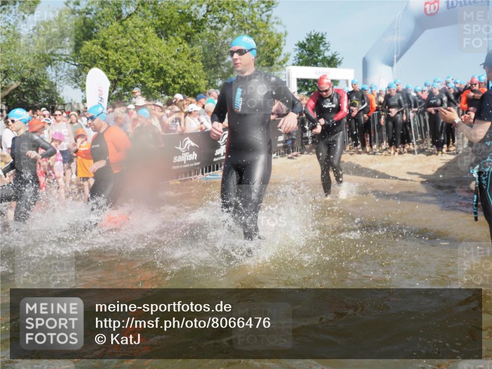 22.06.2025 - Viking Triathlon KatJ http://msf.ph/oto/8066476 22.06.2025 10:07:10 Schwimmen 64, 123, 190, 201, 202, 223, 328, 402, 431, 463, 519, 607, 631, 637, 649 meine-sportfotos.de