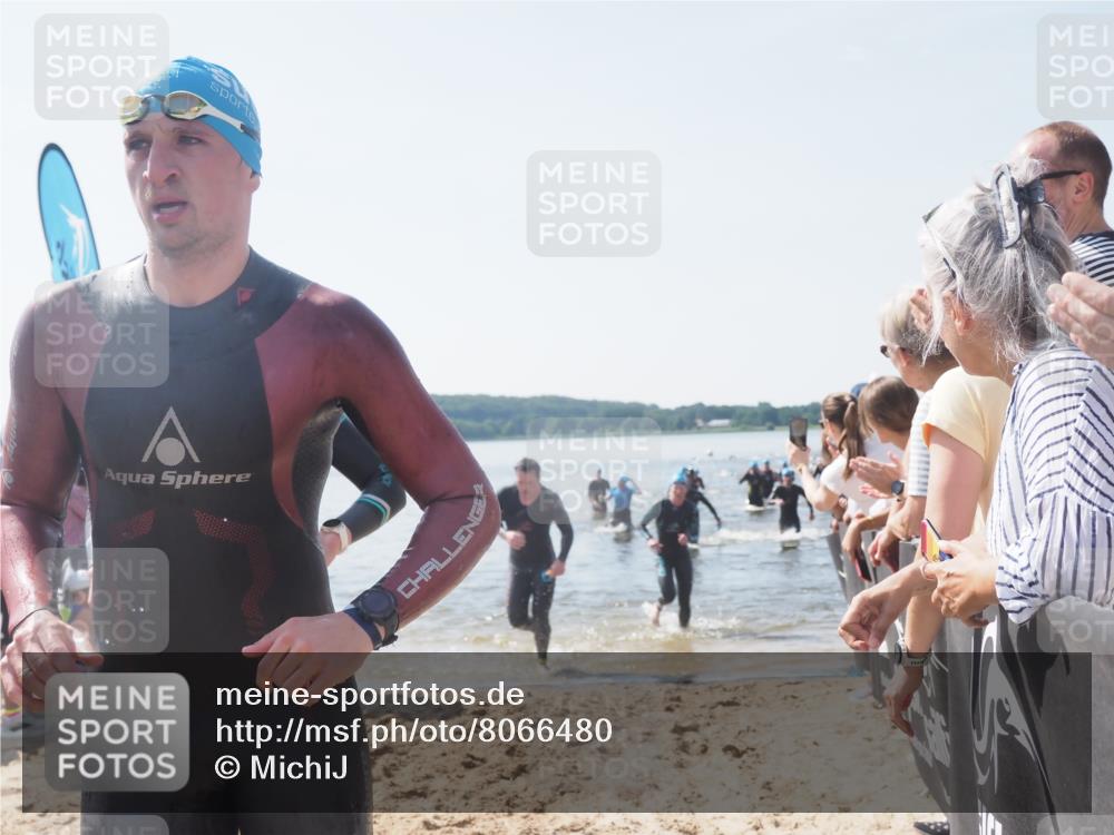 22.06.2025 - Viking Triathlon MichiJ http://msf.ph/oto/8066480 22.06.2025 10:34:19 Schwimmen 46, 294, 297, 306, 430, 486, 520, 527, 618 meine-sportfotos.de