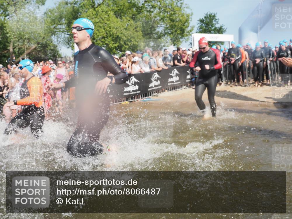 22.06.2025 - Viking Triathlon KatJ http://msf.ph/oto/8066487 22.06.2025 10:07:10 Schwimmen 64, 123, 190, 201, 202, 223, 328, 402, 431, 463, 519, 607, 631, 637, 649 meine-sportfotos.de
