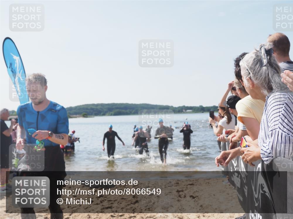 22.06.2025 - Viking Triathlon MichiJ http://msf.ph/oto/8066549 22.06.2025 10:34:33 Schwimmen 114, 247, 284, 306, 323, 341, 366, 430, 486, 520, 546, 550 meine-sportfotos.de