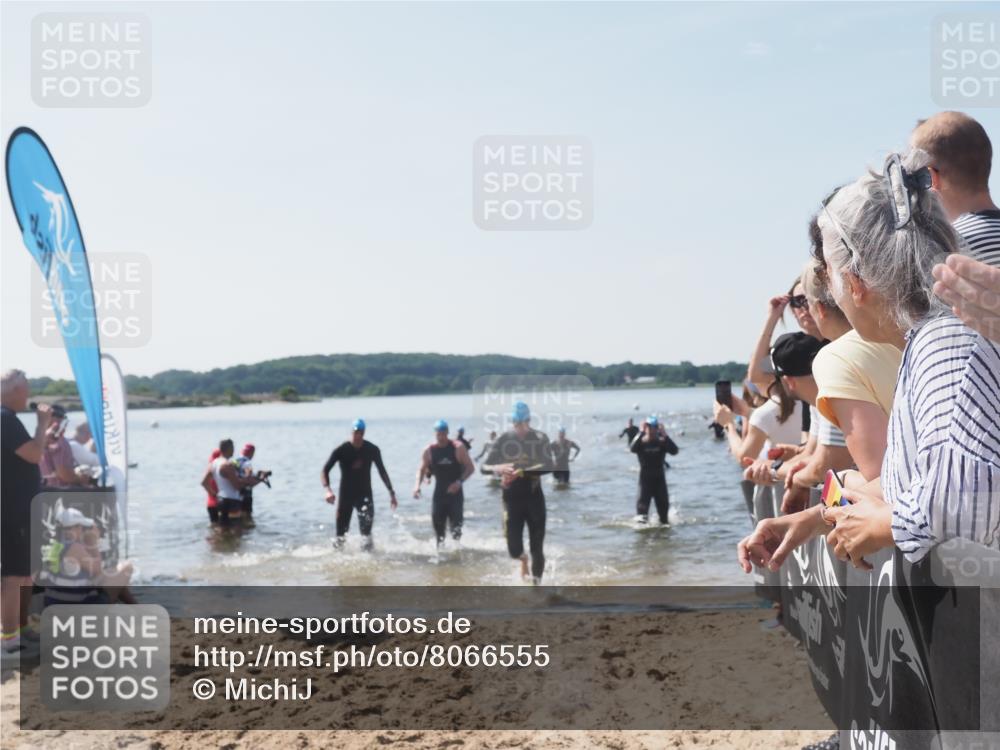 22.06.2025 - Viking Triathlon MichiJ http://msf.ph/oto/8066555 22.06.2025 10:34:34 Schwimmen 114, 247, 284, 306, 323, 341, 366, 430, 520, 546, 550 meine-sportfotos.de