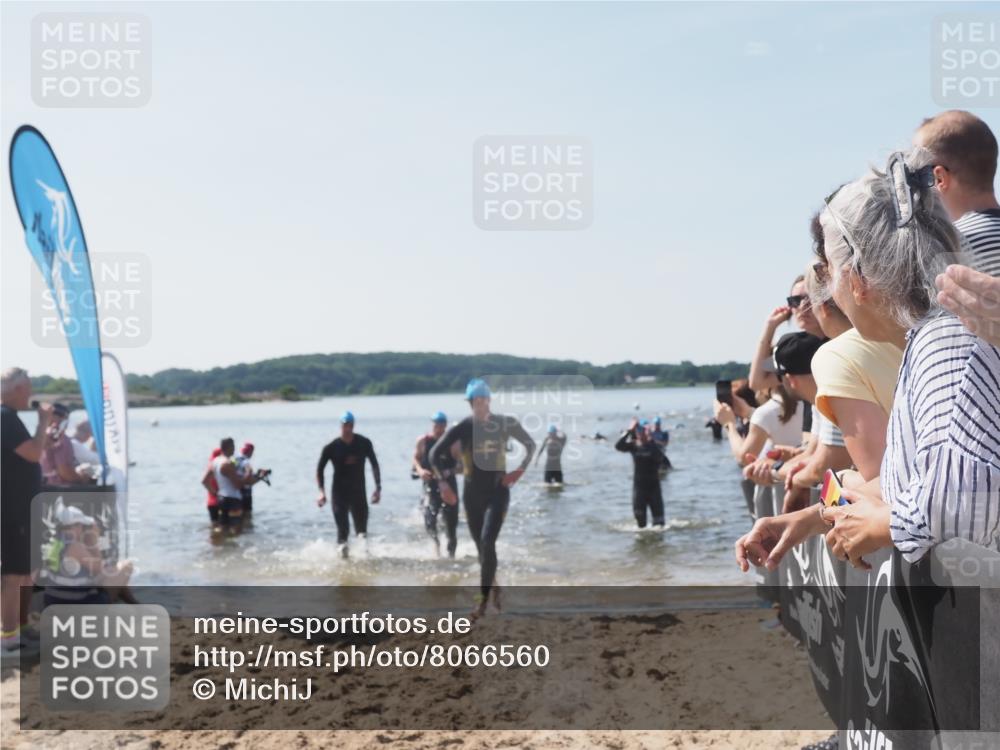 22.06.2025 - Viking Triathlon MichiJ http://msf.ph/oto/8066560 22.06.2025 10:34:34 Schwimmen 114, 247, 284, 306, 323, 341, 366, 430, 520, 546, 550 meine-sportfotos.de