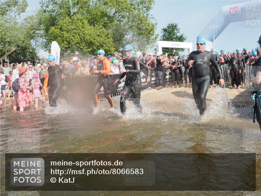 22.06.2025 - Viking Triathlon KatJ http://msf.ph/oto/8066583 22.06.2025 10:07:18 Schwimmen 123, 190, 201, 202, 223, 256, 267, 273, 326, 333, 343, 402, 421, 425, 463, 519, 531, 607, 637 meine-sportfotos.de