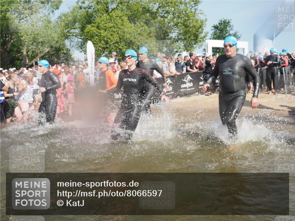 22.06.2025 - Viking Triathlon KatJ http://msf.ph/oto/8066597 22.06.2025 10:07:19 Schwimmen 155, 201, 202, 223, 256, 267, 273, 326, 333, 343, 421, 425, 463, 531, 607, 637 meine-sportfotos.de